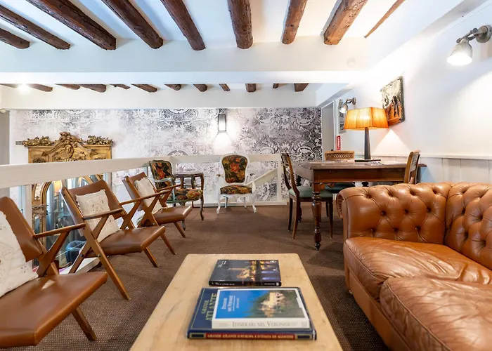 Boutique Scalzi - Adults Only 2*