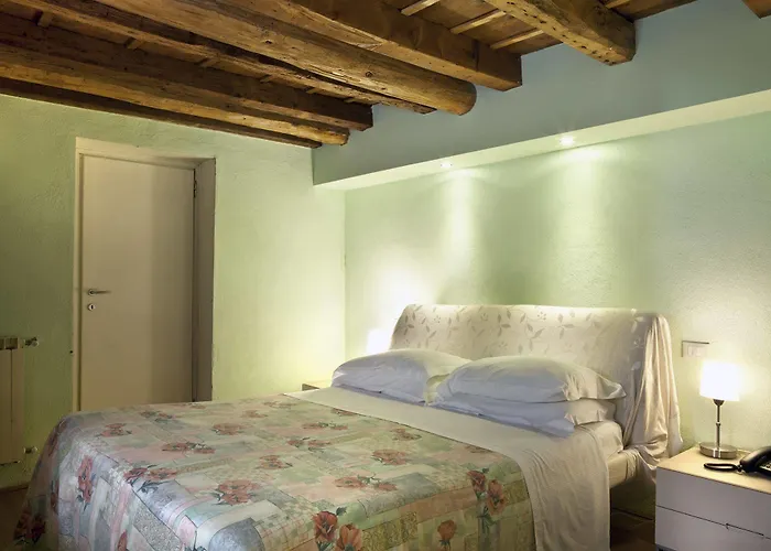 Boutique Scalzi - Adults Only 2* Verona