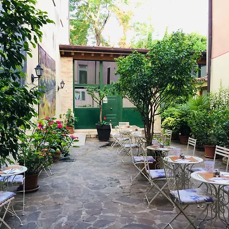 Boutique Scalzi - Adults Only מלון