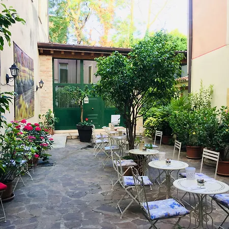 Boutique Scalzi - Adults Only
